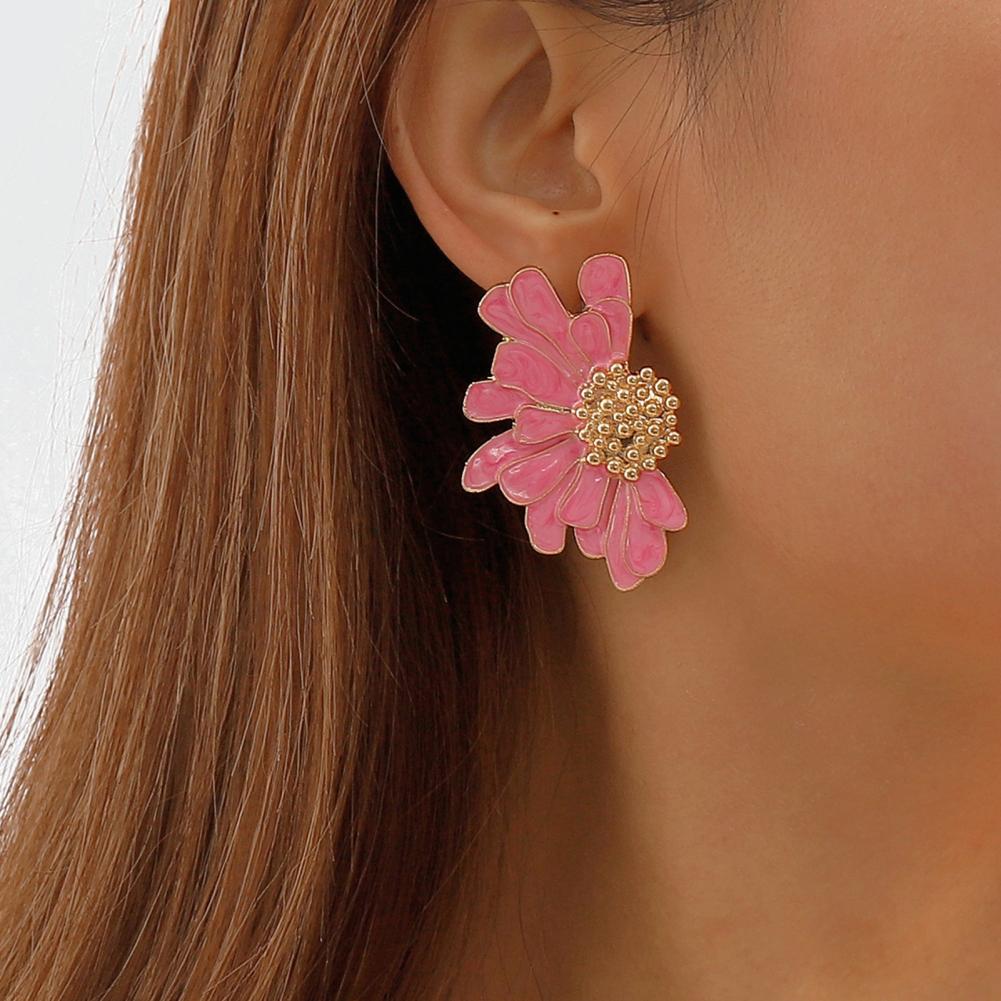 Aros Flor Pétalos Metálicos Rosado. - Imagen 2