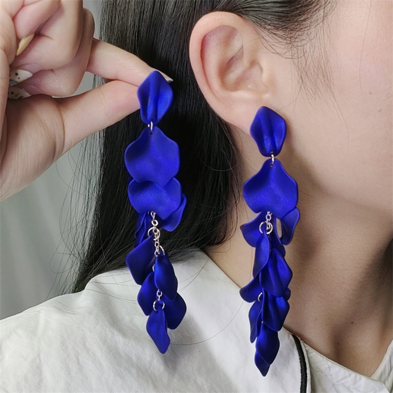 Aros Flor Larga Pétalos Acrílico Azul. - Imagen 2