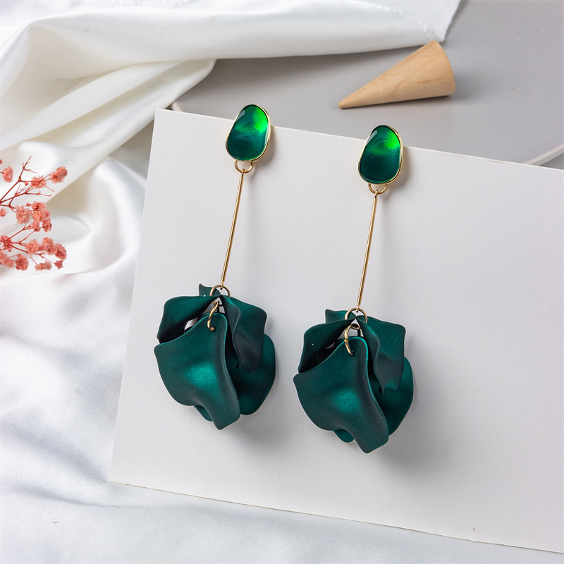 Aros Fantasía Flor Pétalos Verde Clip. - Imagen 3