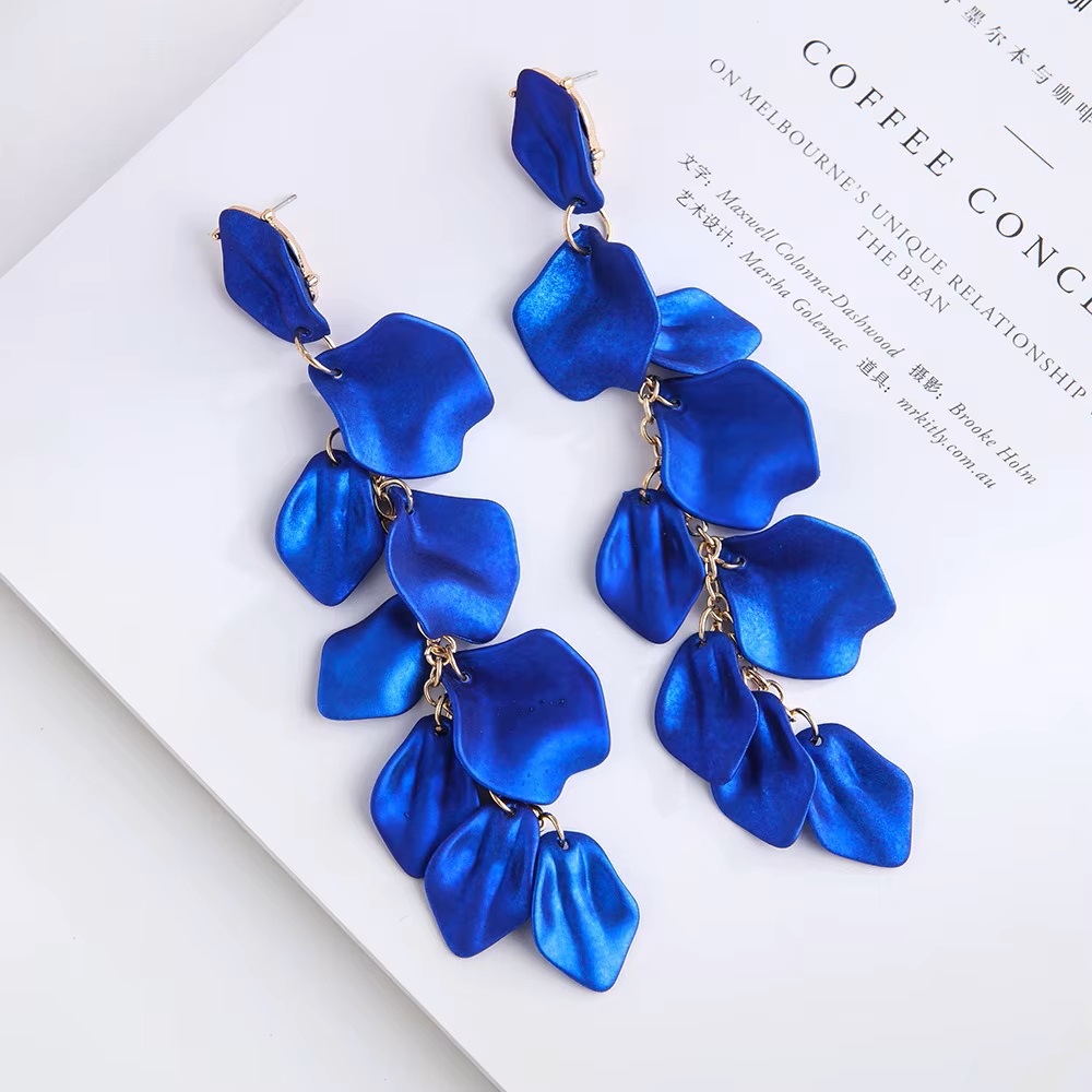 Aros Flor Larga Pétalos Acrílico Azul.